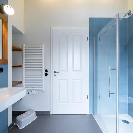 Landhaus Born 펜션 *